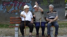 Населението на България падна под 7 милиона души в края на 2019 г.