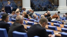 Окончателно: Поставените под карантина ще могат да гласуват с подвижна урна