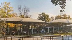 Чадърите на автокъща "Капитолия" в Борисовата градина трябва да се премахнат, реши съдът