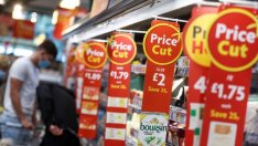 Европейското по футбол тласна нагоре продажбите на дребно на Острова