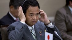 Японският икономически министър призовава за фискални стимули