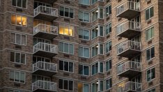 Продажбите на жилища в САЩ през 2024 г. са били на най-ниското си ниво от близо 30 години