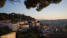 ЕК удвоява наличните средства за достъпни жилища