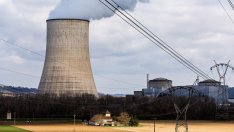 Франция настоява за приравняване на ядрената енергия в ЕС с ВЕИ