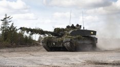 Великобритания ще изпрати на Украйна танкове Challenger 2