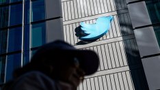 Приходите и коригираната печалба на Twitter се сриват с около 40% през декември