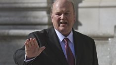 Ирландия официално ще обжалва решението на ЕК за глобата на Apple