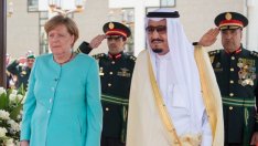 Меркел ще настоява страните от Персийския залив да приемат повече бежанци