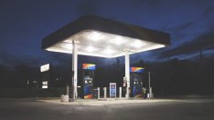 Горивата няма да поевтинеят, докато няма конкуренция в производството им 