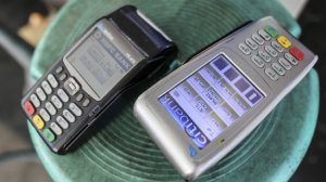 Бизнесът плаща до 300 лв. на касов апарат за пренастройването в евро