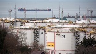 Всички големи рафинерии в Цетрална Русия са ударени от украински дронове