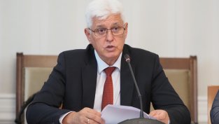 Военната прокуратура и ДАНС проверяват договори в Министерството на отбраната