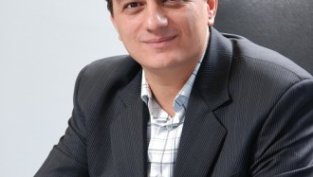 Н. Ялъмов: Планираме да вложим 2 млн. лв. в 68 малки покривни соларни проекти