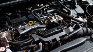 ЕС обмисля да отложи с пет години забраната за двигатели с вътрешно горене при новите коли