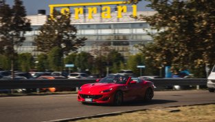 Гамата на Ferrari остава силно обвързана с миналото