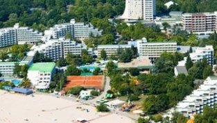 Сливането на Албена и АИХ е вписано, свикано е ново общо събрание