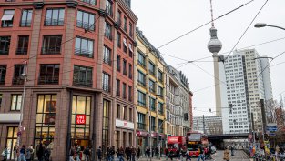 Берлин се превръща в глобален дипломатически център през следващите дни