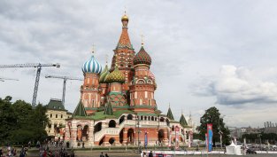 Русия спира търговете за облигации, под въпрос са допълнителните парични облекчения