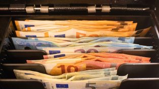 ФК "Логос-ТМ" е изплатило над 117 хил. евро лихви по облигациите