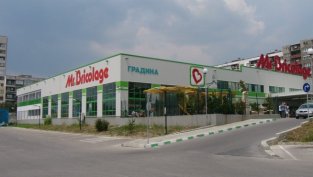 Акциите на ФНИБ АДСИЦ са вписани в Търговския регистър