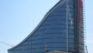 БенчМарк Бизнес Център с разрешение за ползване 