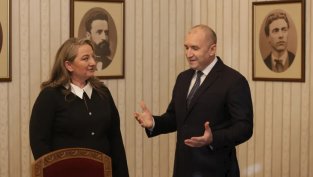 Правителството в оставка разглежда вариант за удължителен бюджет&nbsp;