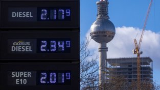 Германия ще намали данъка върху бензина и дизела със 17 цента на литър 