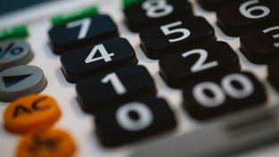 Приходите, разходите и печалбата на "Телематик" растат с по над 30% към края на март