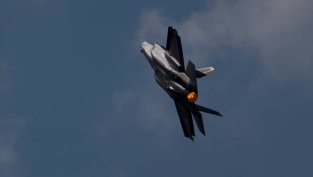 Израел планира да създаде безпилотен боен самолет, подобен на F-35