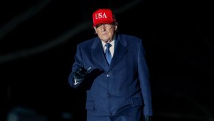 Белият дом стартира собствен онлайн канал Trump TV заради спора с водещи медии