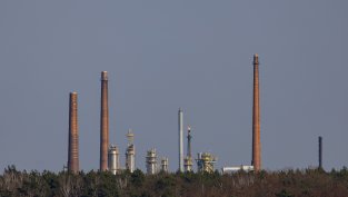 Икономиката в Източна Германия продължава да изостава 36 години след обединението