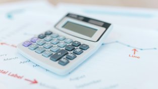 „Стара планина холд“ отчете спад на приходите от 21% през януари