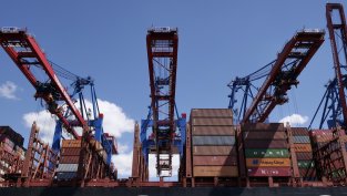 Колко отворена е България към световната икономика отвъд ЕС?