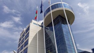 Предлагат още 8 ст. дивидент на акция за „Софарма“ за 2024 г. и по 2 акции