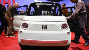 Микроавтомобил на Fiat се очертава като фаворит на американския пазар на голф колички