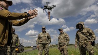 Пътят към Крим през окупираните територии е под огневия контрол на Украйна