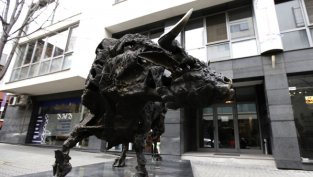 Оборотът на БФБ се върна към обичайно ниските нива през май