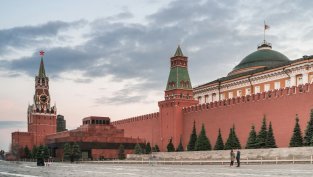 Кремъл събаря империите на неудобните руски олигарси