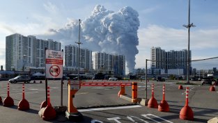 Украйна нанесе удари по завод за ракетни части и по логистични центрове