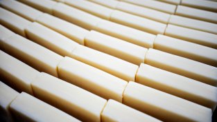 Печалбите на публичните компании за козметика са под натиск заради по-бързия ръст на разходите