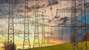 По-ниските цени на енергията на борсата свиват леко приходите на "Еврохолд" за 2024 г.