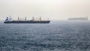 Световната търговия все повече зависи от сътресенията по ключови морски маршрути