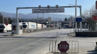 Гръцките фермери се изтеглят от блокадите по границите с България