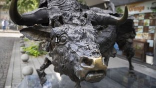 Навършват се 30 години от първата борсова сесия в България след промените