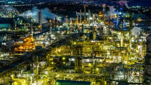 Тръмп поиска повече рафинерии в САЩ, но Big Oil не вижда перспектива
