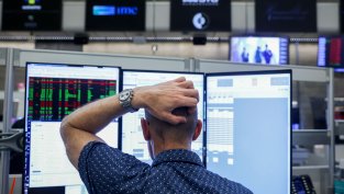 Dow Jones отписа над 500 пункта след първото заседание на Фед под ръководството на Уорш