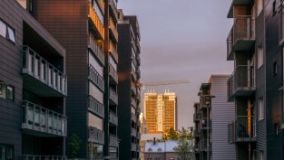 Българите купуват първото си жилище на 32,5 години, над средното за Европа