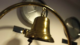 След разследване на Investor.bg: КФН влиза на проверка в БФБ*