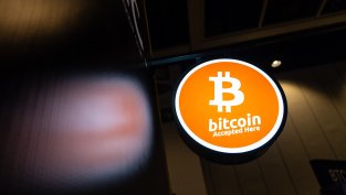 Какво стана с биткойна от лятото и къде изчезна поскъпването?