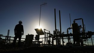 Войните в Иран и Украйна затвориха към 10% от капацитета за производство на горива